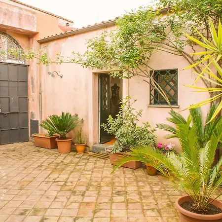 Bed and breakfast Cortile Delle Rose *